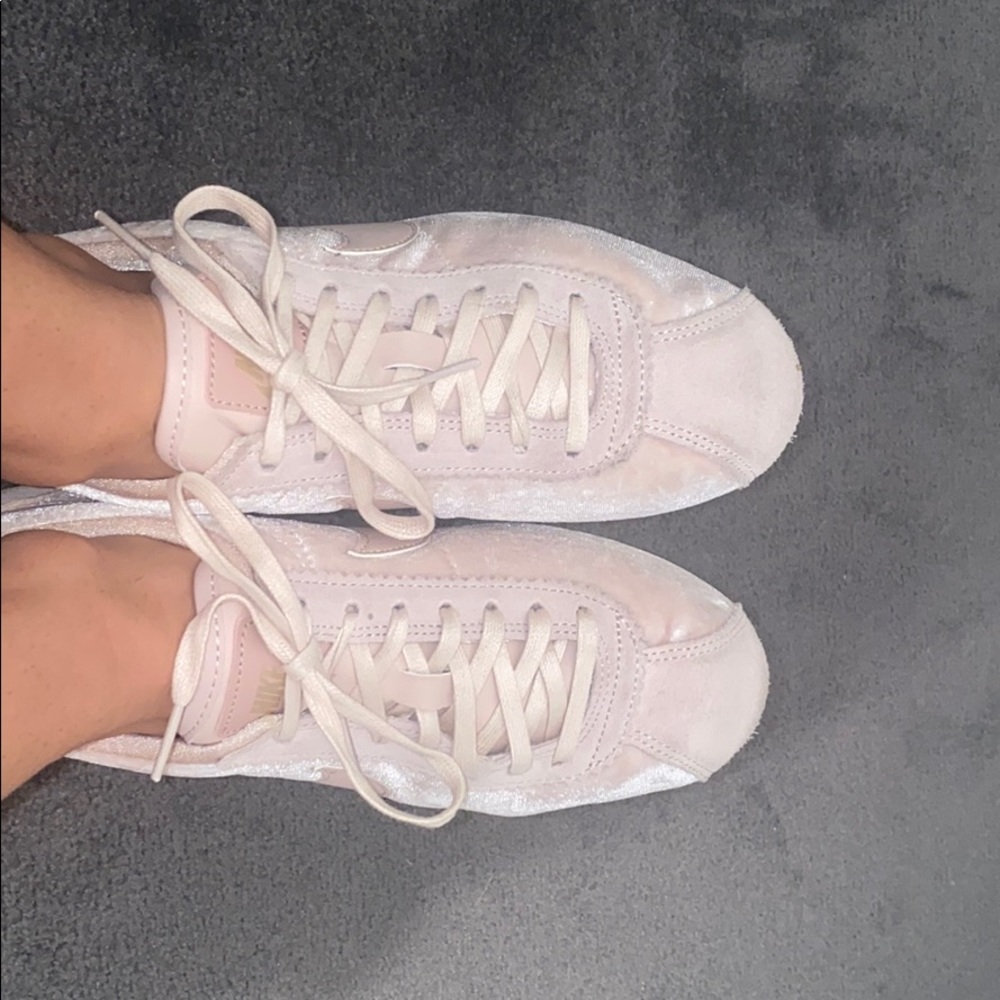 Nike Sneakers - Picture 13 of 16